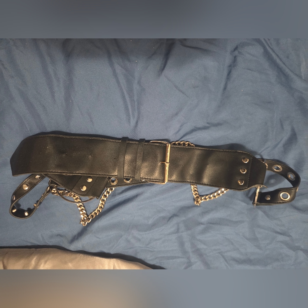 Killstar Pentagram Chain Belt - Picture 2 of 6